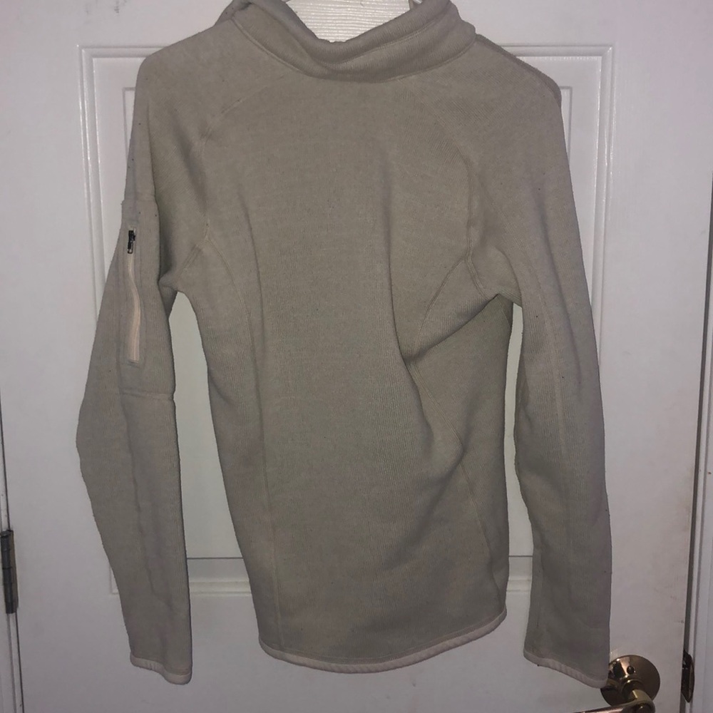 Pullover - Picture 2 of 2